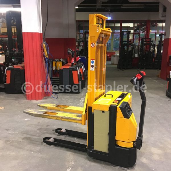 Jungheinrich Ejc 125 Hochhubwagen Stapler Deichselstapler Lagertechnik Duessel Stapler Stapler Kaufen Freier Staplerhandler Fur Gebrauchte Gabelstapler Und Lagertechnik Aller Marken